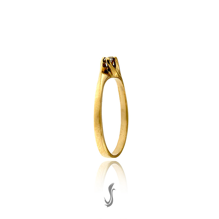anello solitario con diamante taglio brillante ct. 0,05, oro giallo 750°°°
