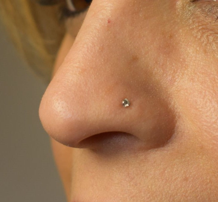 piercing da naso nostril oro 750°°° con diamantino