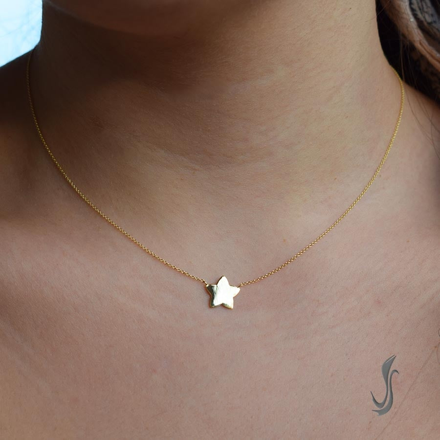 catenina in oro giallo con stellina