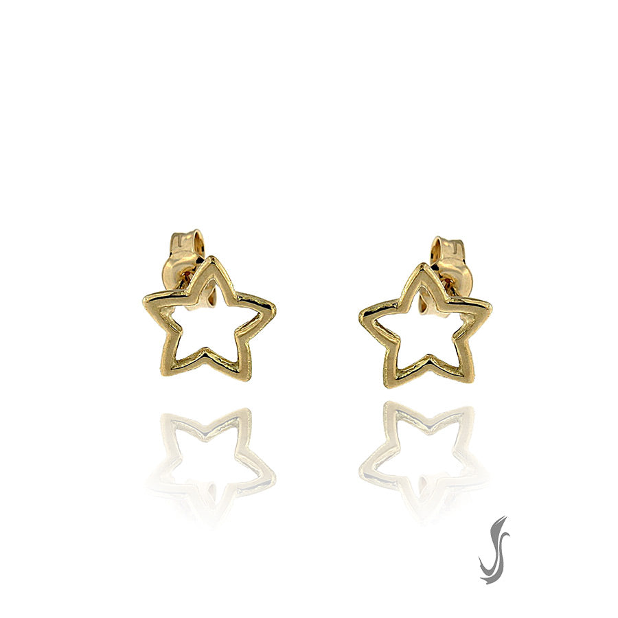 Gold ring with star