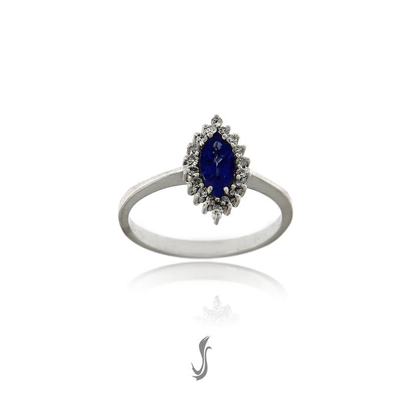 anello in oro con diamanti e zaffiro blu taglio navette