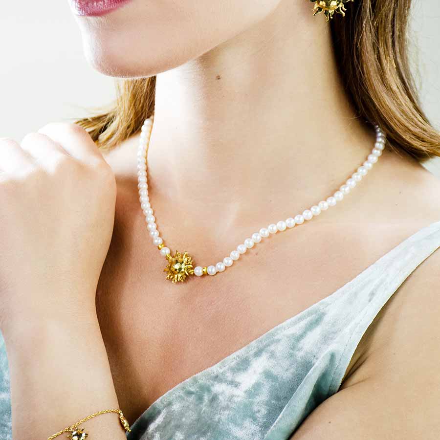 Orecchini Oro Bianco Con Diamanti E Smeraldo I Gioielli Del Sole Con Certificato Di Garanzia Internazionale Orecchini Oro Bianco Con Diamanti E Smeraldo I Gioielli Del Sole Con Certificato Di Garanzia Internazionale